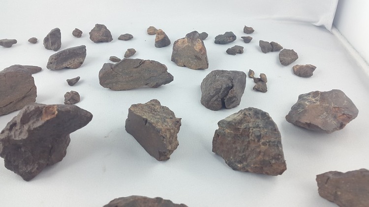 1 kg of unclassified NWA meteorites