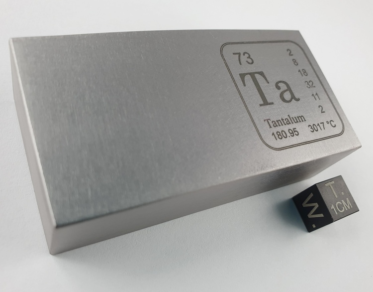 Tantalum Bar 820 g